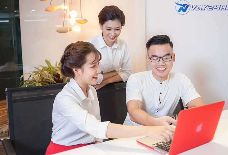 vay tiền chỉ c&oacute; cmnd v&agrave; bằng l&aacute;i xe tại Tima